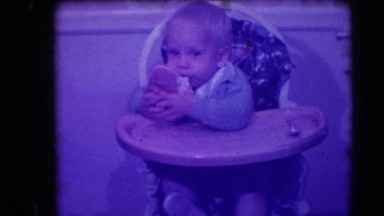 1942: a child is seen COTTONWOOD, ARIZONA