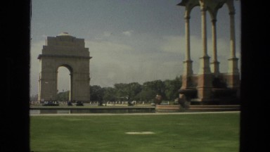 1974: car trip with a nice museum view vs indian people street INDIA