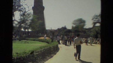 1974: Qutub Minar in Delhi