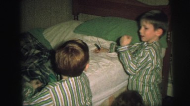 1972: the childrens are acts like prayer in the bedroom LYNBROOK, NEW YORK