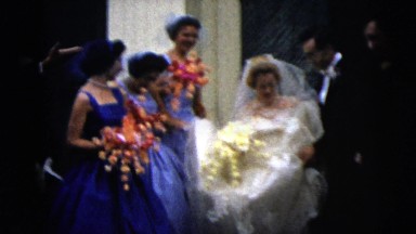 1962: the groom walks with a huge marriage dress NEW YORK CITY