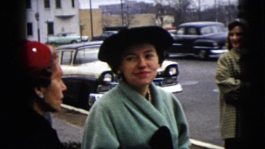 1962: some women chatting while they are waiting on a street NEW YORK CITY