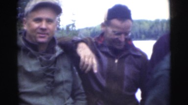 1956: men eating during fishing FLORIDA