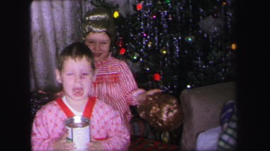 1972: children enjoying a happy holiday with their family LYNBROOK, NEW YORK