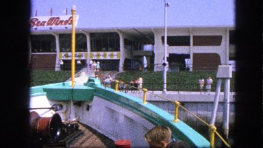 1963: sea winds building fun colorful day. CALIFORNIA
