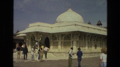 1974: a tourist area is seen INDIA