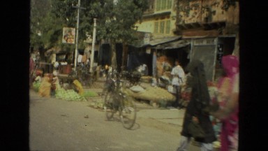 1974: what a very busy day in india with a huge population trading