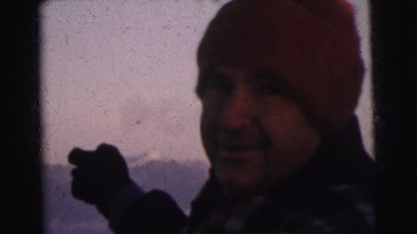 1962: a snow playing is seen DARJEELING