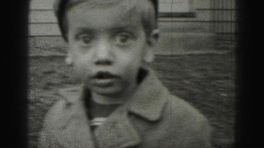 1946: big eyed poor boy with paperboy style fashion hobo dress HARRISBURG