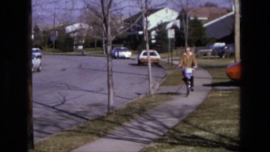 1975: residential area is seen CALIFORNIA