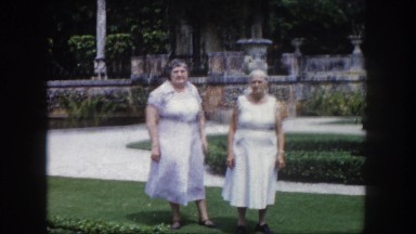 1960: couple is seen walking happily FLORIDA