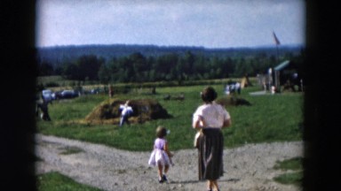1957: garden is seen HICKSVILLE, NEW YORK