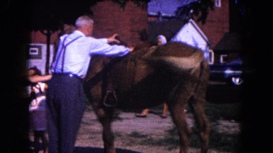 1960: horse leaves mark by kicking FLORIDA