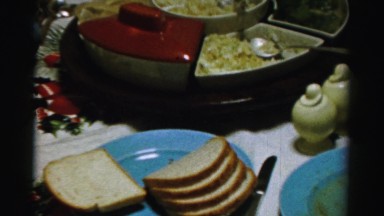 1956: fresh food on the table for a breakfast treat NEW YORK