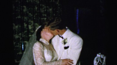1964: marriage and happiness in a memorable day for the happy couple CAMDEN