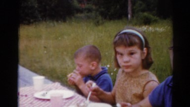 1964: kids are having fun eating outdoors CALIFORNIA