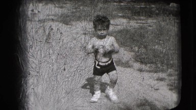 1942: small boy walking alone NEW YORK