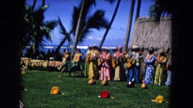 1966: hawaiian hula dancers line up in front of guitar players HAWAII