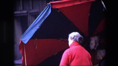 1967: a grumpy elderly woman realizes that she can not fix the problem BRUSSELS