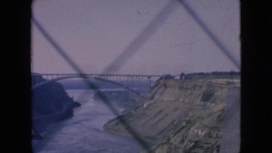 1964: a spectacular bridge over the river flowing through ridges NIAGRA FALLS