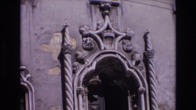 1972: middle ages doorway historical monument museum visitors PORTUGAL