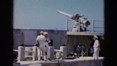1956: soldiers on ship CUBA