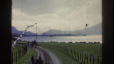 1961: on a horse-drawn carriage ride on the coast of ireland DUBLIN IRELAND