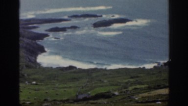 1961: view of an ocean shoreline. IRELAND