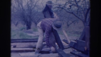 1937: masons to work with wooden boards SACRAMENTO CALIFORNIA