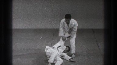 1971: the opponent is thrown down during the combat of martial art TOKYO JAPAN