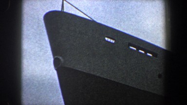 1960: viewing of a very large boat. NEW YORK CITY