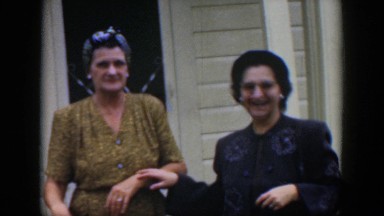 1951: two women leaving the house together. CUBA