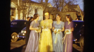 1939: bridesmaids pose for photos on the wedding day. MONTANA
