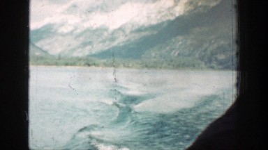 1939: voyage through the waters of the lake in the valley of mountains CHELAN