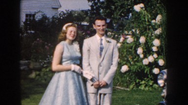 1959: photo session of a newly married couple. NEBRASKA