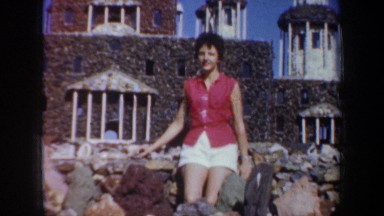 1957: woman posing for video during a beautiful vacation OREGON