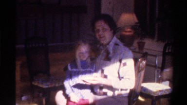 1975: a caring lesson at the lap FLORIDA