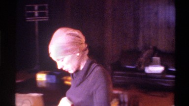 1975: a single lady found some item in having carrybag in office room FLORIDA