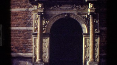 1982: widely decorated frontispiece of a stone building DENMARK