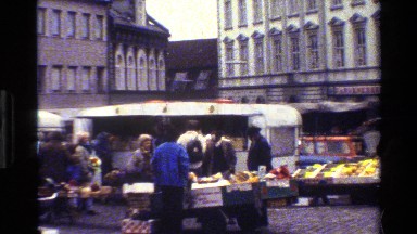 1983: people's purchasing at the market in city. DENMARK