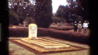 1983: cemetary KENYA