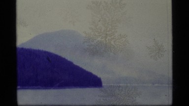 1977: a huge ship is travelling on sea side with no people around it ALASKA
