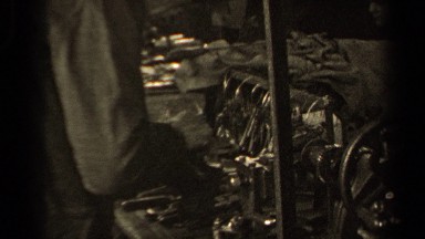 1947: men working in a workshop PARIS FRANCE