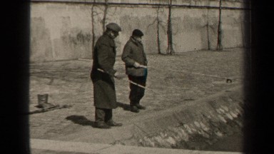 1947: poor people winter for fishing on concrete banks PARIS FRANCE