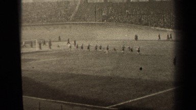 1947: player coming to the middle of the ground PARIS FRANCE