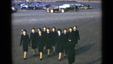 1947: march past of women NEW YORK