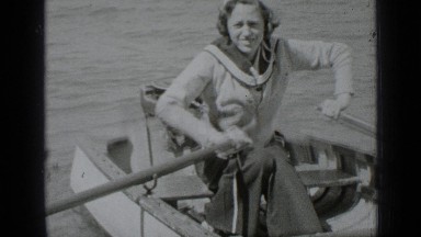 1939: lady sailing boat without knowledge about how to sail CLEAR LAKE
