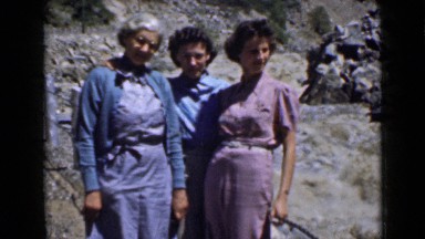 1939: the three woman taking photographs UTAH