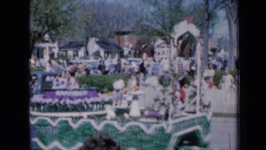 1959: people gathered and enjoying IOWA