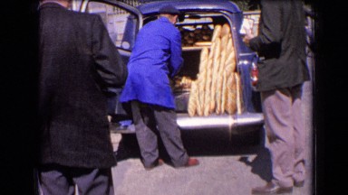 1963: people gathered around car FRANCE
